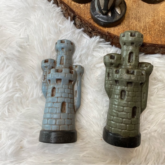 Vintage 1973 Alberta’s Molds Inc 32 Piece Hand Painted Ceramic Chess Set - Picture 13 of 16